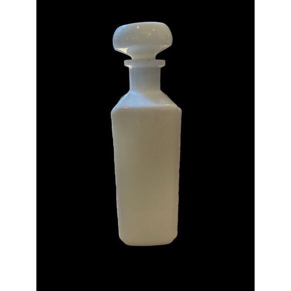 Vintage Milk Glass Bottle Decanter - Americana #1 Boston Tea Party by Lawrence B - Picture 3 of 6